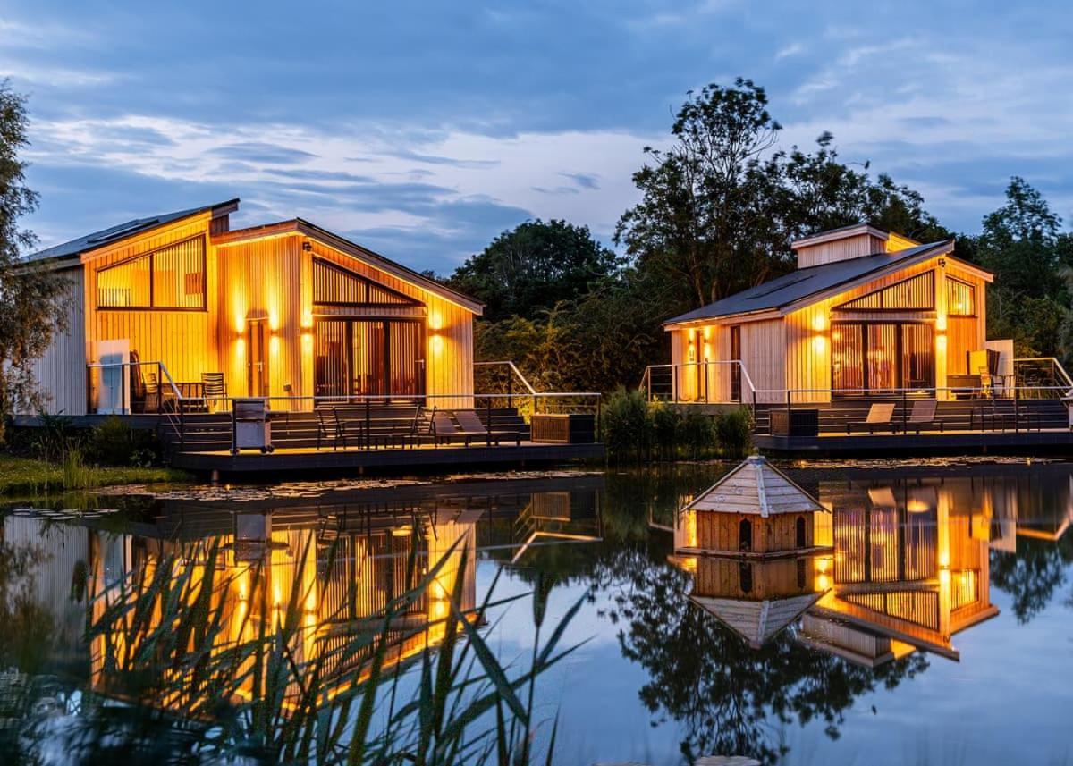 Woad Mill Lakeside Lodges ボストン エクステリア 写真