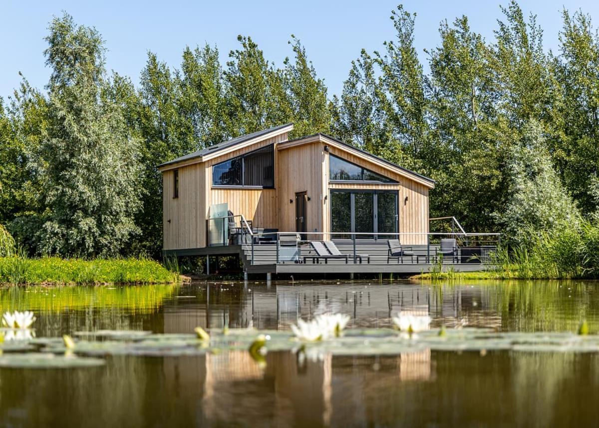 Woad Mill Lakeside Lodges ボストン エクステリア 写真